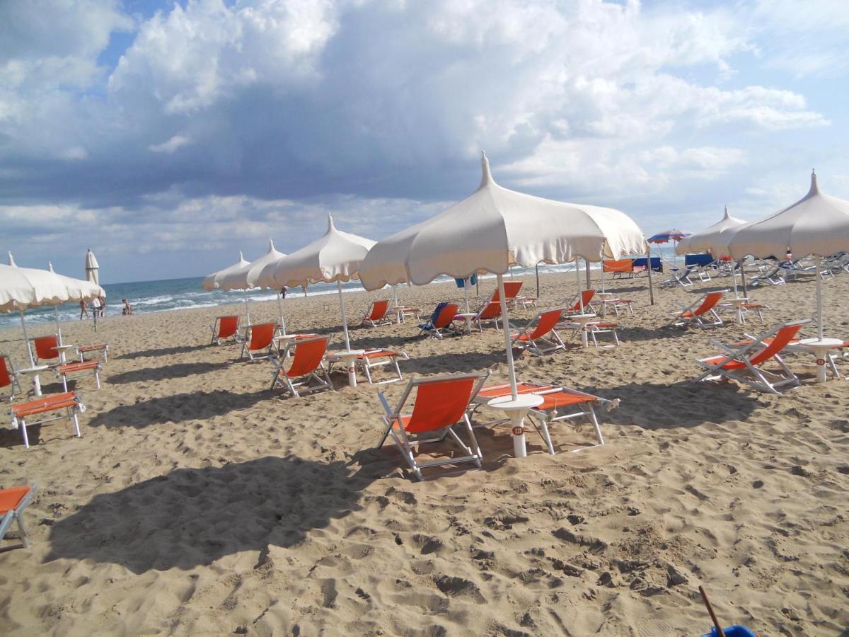 Villaggio Albatros Resort เลซีนา ภายนอก รูปภาพ
